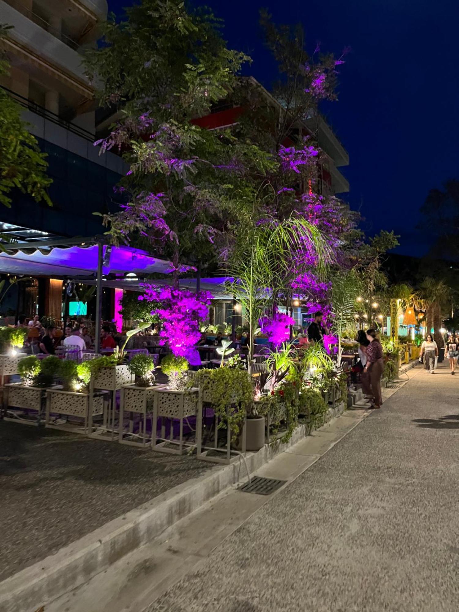 Sea View Apartment Vlore Bagian luar foto
