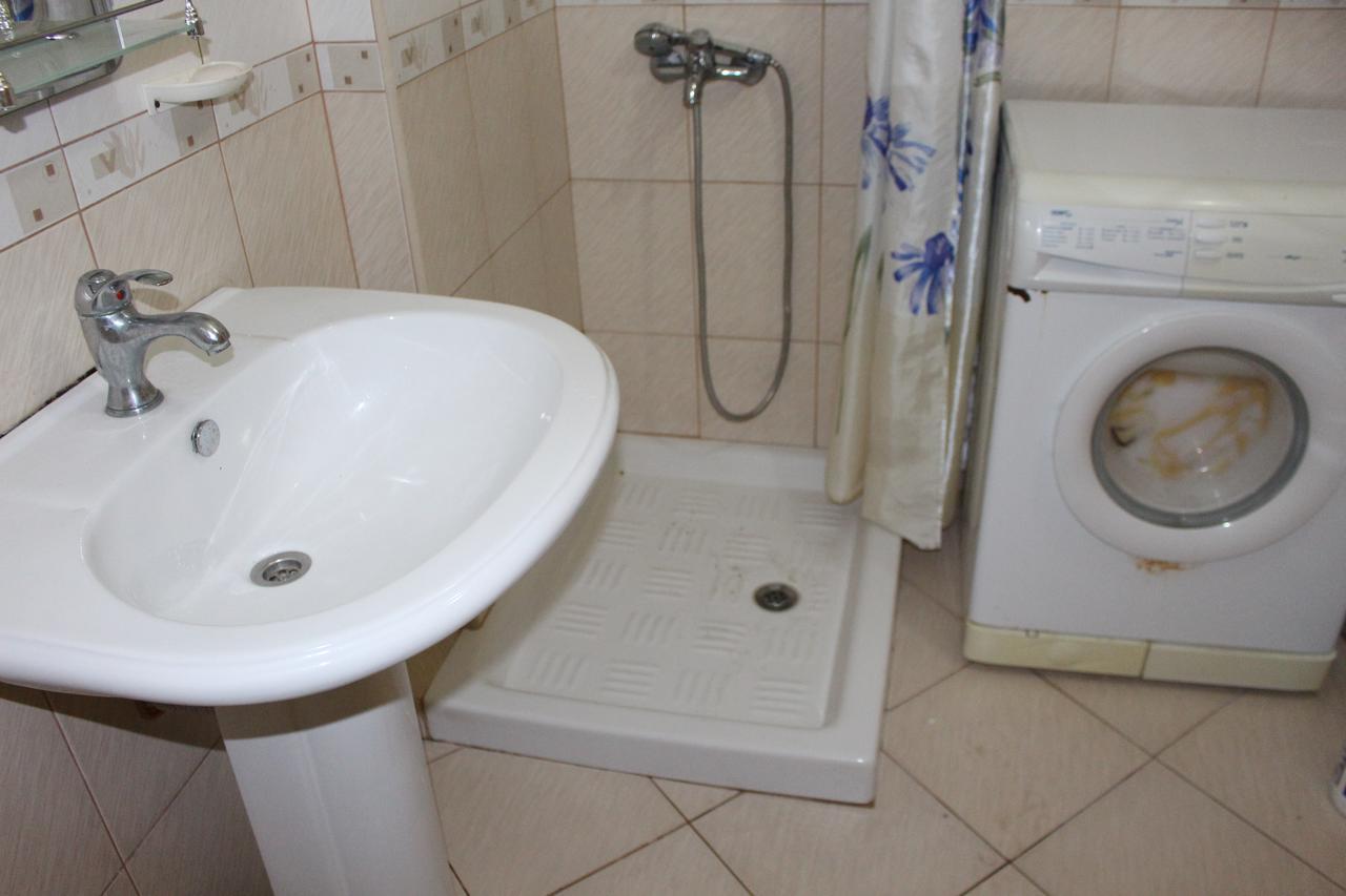 Sea View Apartment Vlore Bagian luar foto